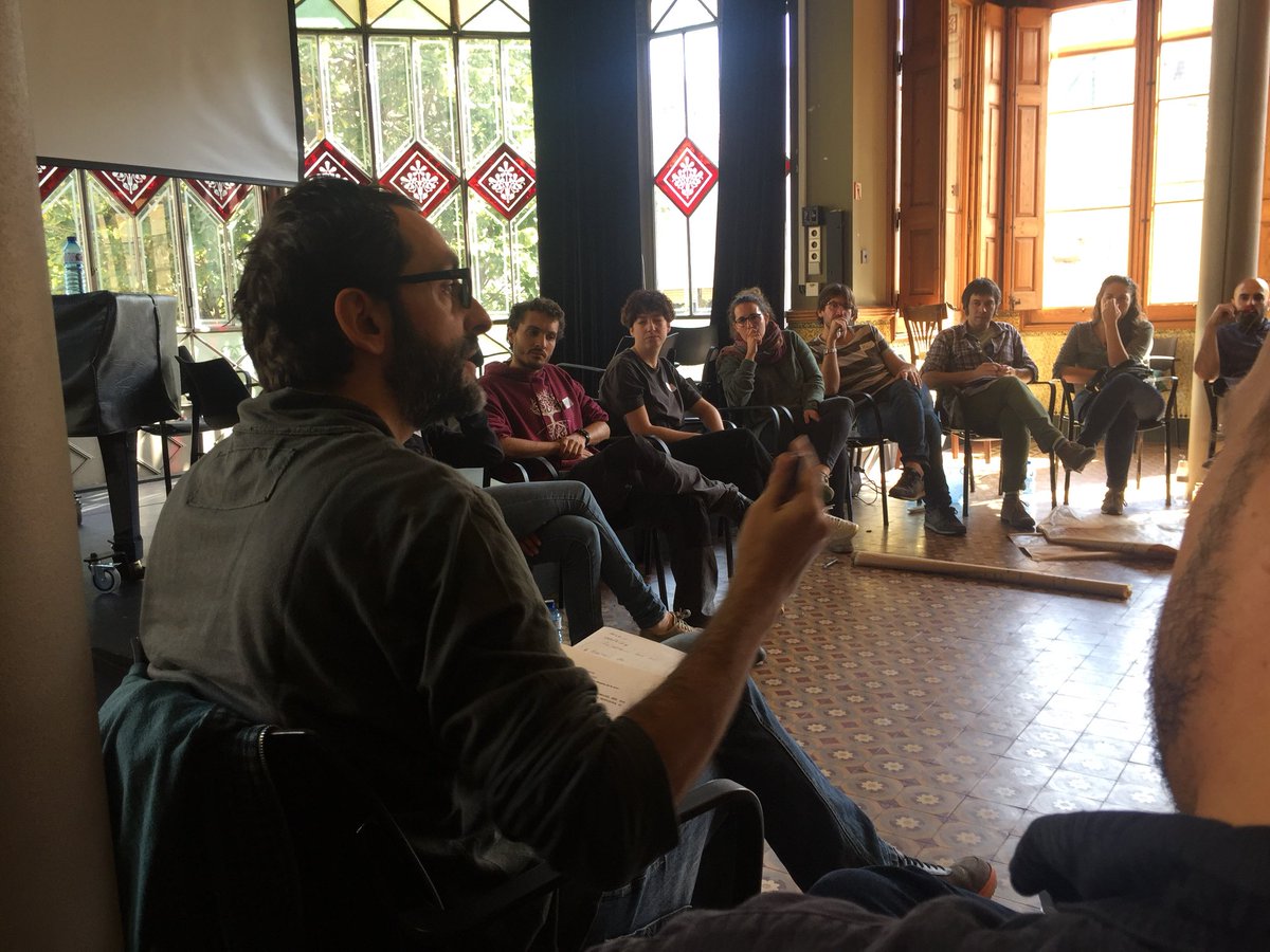 incoopserveis's tweet photo. Ignasi Llorente: la post veritat és una mentida que ens volem creure, dubtar-ne i desemmascarar-la n’és l’antídot. https://t.co/RgLhNA4bC0