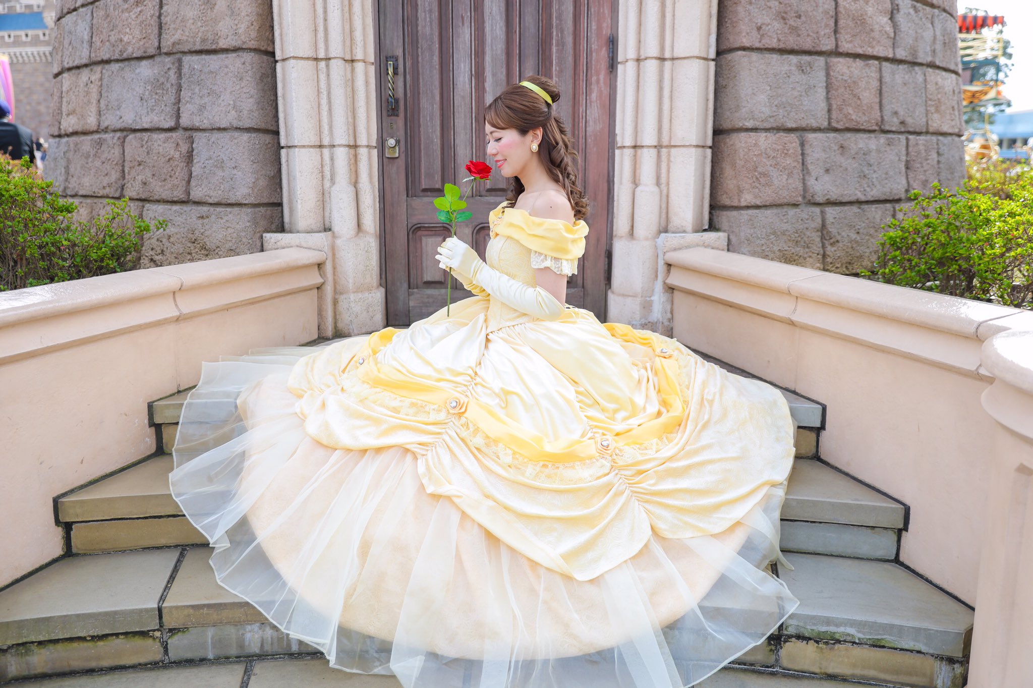 تويتر あいにゃん على تويتر な な なんと 10万円する美女と野獣のベルドレスを買っちゃいましたああぁあぁーーーー さらに初めて彼氏へのドッキリ にも挑戦 9年付き合っている彼氏は怒る 笑う 呆れる 果たしてどうなるのか ぜひ 見てみて
