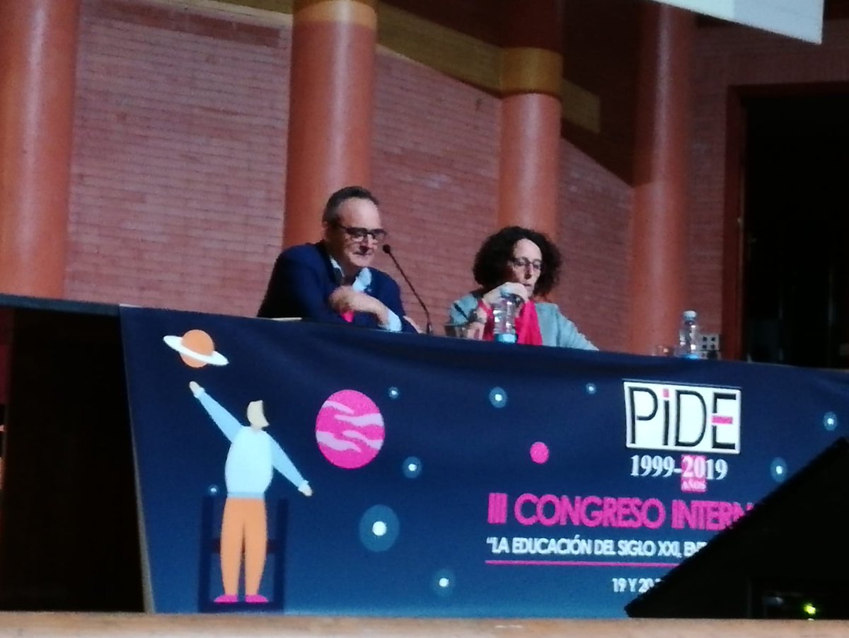 SindicatoPIDE's tweet photo. Conferencia “A propósito de la motivación: ¿orgulloso de ser docente?“
D. Carlos Pajuelo Morán (Psicólogo y director del EOEP de atención temprana).
#CongresoPide https://t.co/tuVOCAHVpO