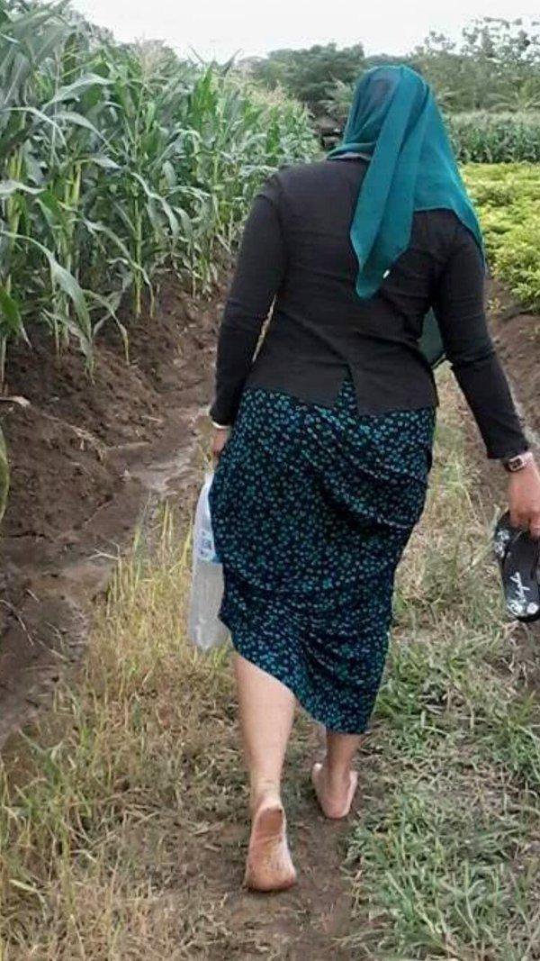 VAN TEK ERKEK on Twitter: teyzesini takip ederken. t.co ...