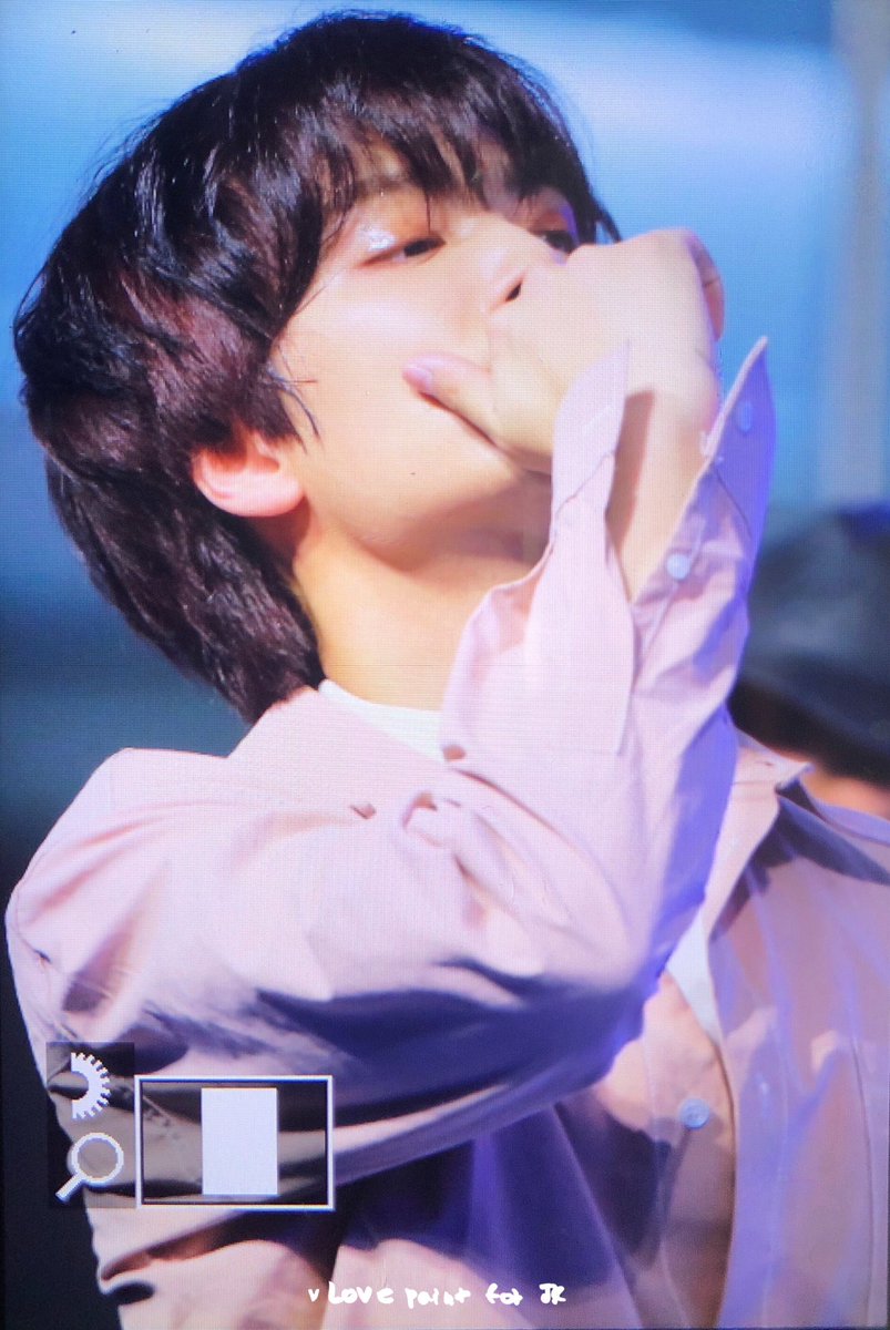 tilltheend_JR's tweet photo. 181020 유플러스 아이돌Live 런칭콘서트 
프리뷰
#뉴이스트 #뉴이스트W #JR #김종현
멘탈 탈탈 털린다 종현이 너뮤 잘생기고 예뻐서 멘탈 나감(????? 🤣🤣🤣🤣🤣🤣 https://t.co/sjN52M6cVo