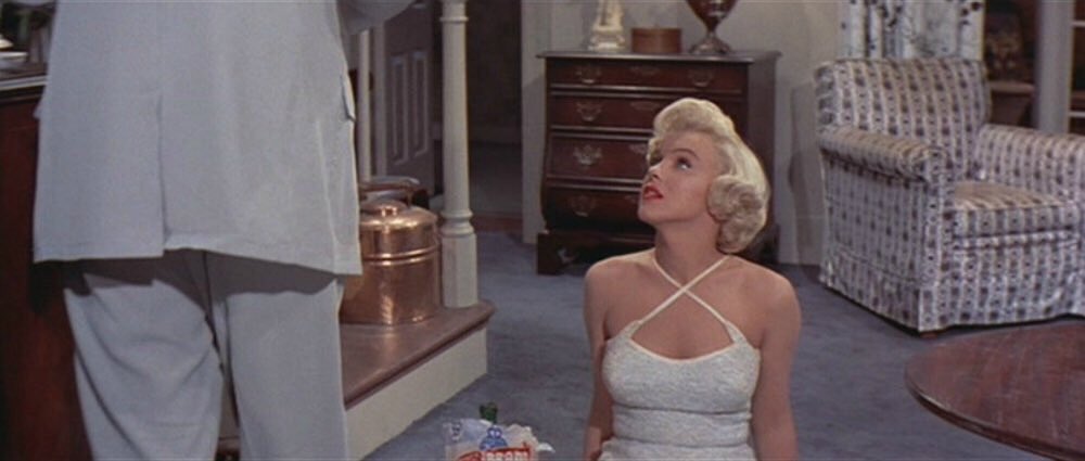 lucepvnsie's tweet photo. The Seven Year Itch (1955) https://t.co/hdy3C9cAXd
