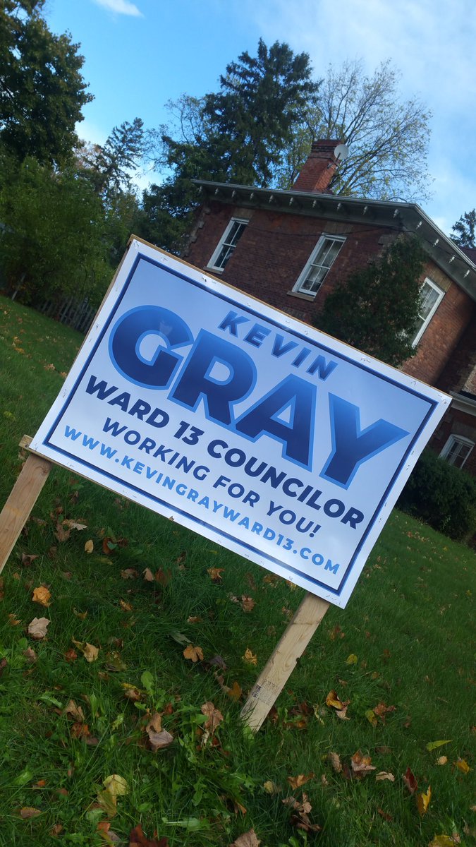A few new signs going up...make sure you vote Monday!  Especially for the guy named Kev😊 Help me make our communities better!
#Dundas <a href="/Dundas_Works/">Dundas Works</a> #Flamborough #dundasheritage
