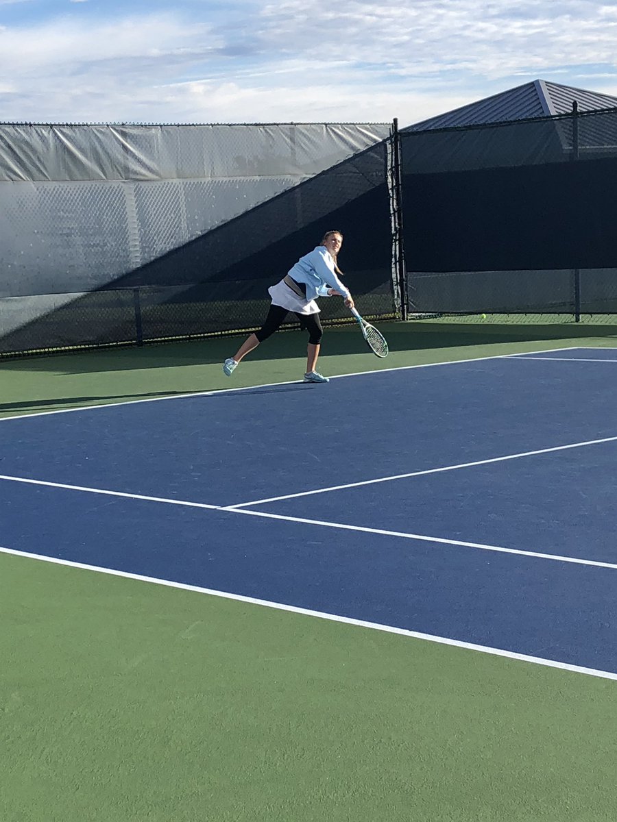 MNDCougars's tweet photo. Kelli Niehaus wins a tough 3-set match to advance to the D1 state tennis finals! Championship begins in appx. 1 hour! #upstate #GoKelli https://t.co/RUPtEoUxwN