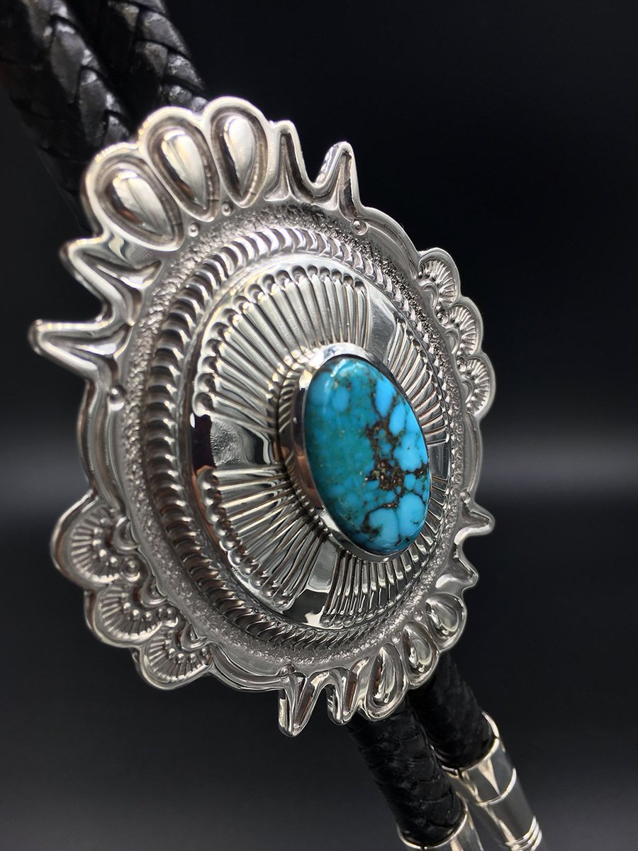 TheAutry's tweet photo. See more than 200 artists from 40 tribes all in one place during Southern California’s largest high-end Native American arts fair, 11/10-11: https://t.co/A8Z6v5CtpG #AutryMarket https://t.co/1zxktDBY9j