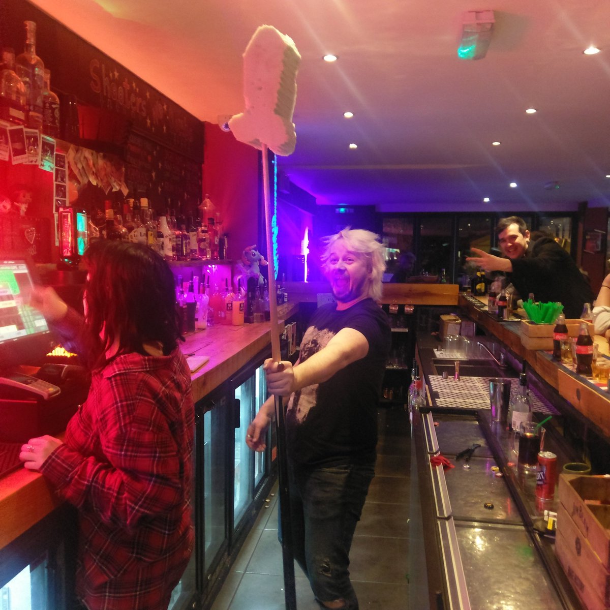 We've never been accused of being boring so.....just your usual night out at Zephyr here 😂😂

#classic #rock #bar #Zephyr #Lansdowne #Bournemouth #Dorset #Hampshire #crazy #foampenis #foam #cockonastick #why #whynot #different #fun #PartyLikeARockstar #party