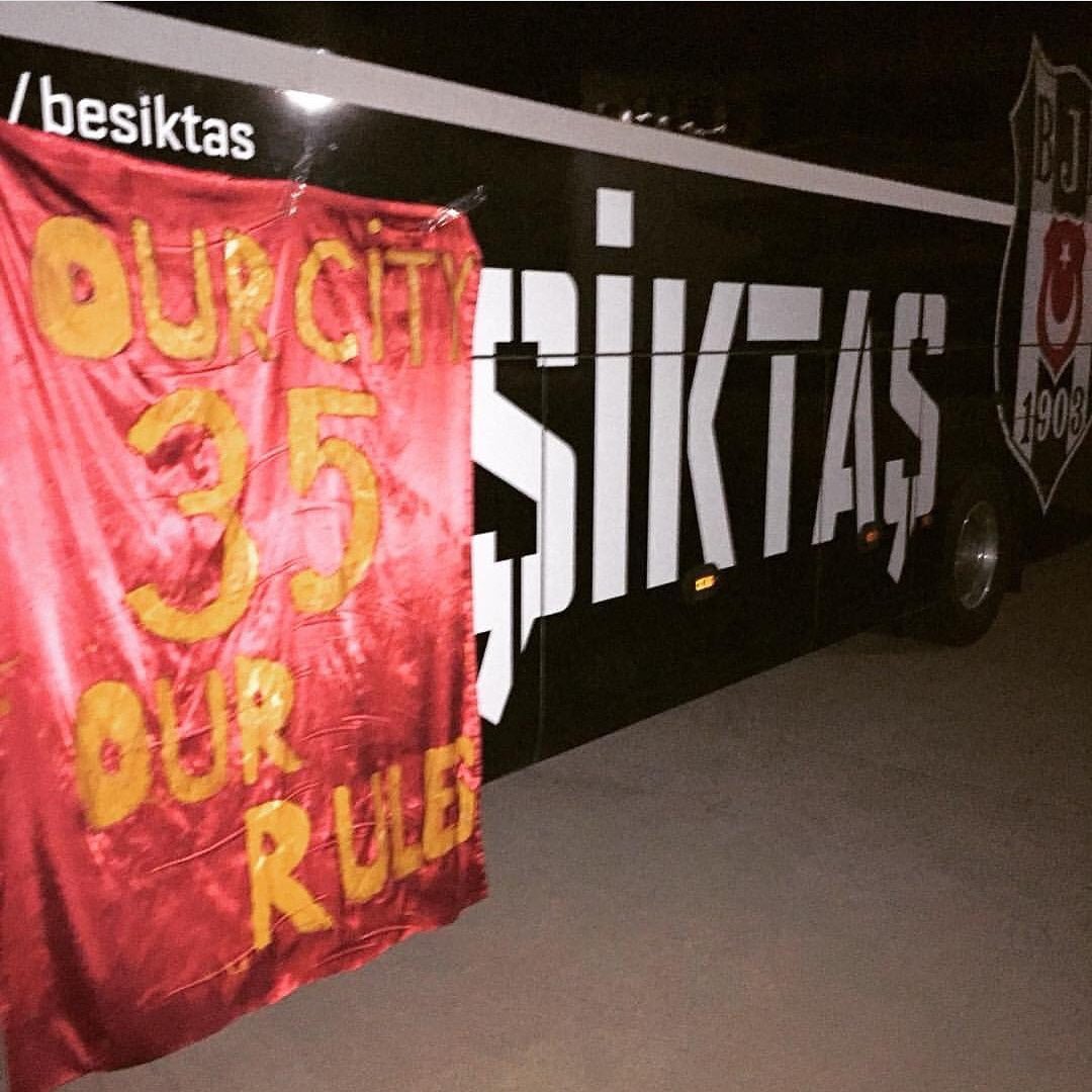 Gel çarşı gel goodfellas bitsin bu hasret Göztepeli esrarkeşler götüne hasret