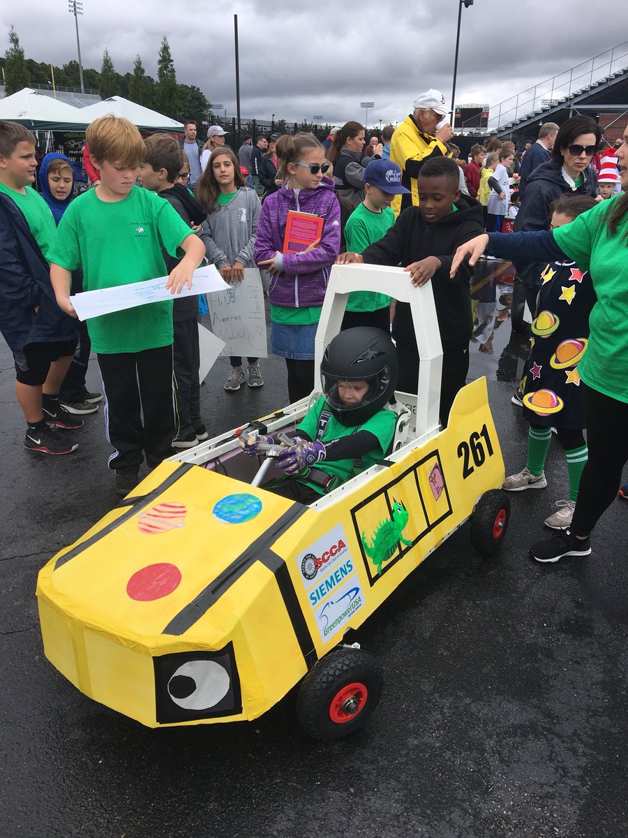 HCES_hawks's tweet image. Hampton Cove Hybrid Hawks at the HCS Greenpower race! Let’s go HAWKS!! @HSVk12 @finleych @HCES_hawks