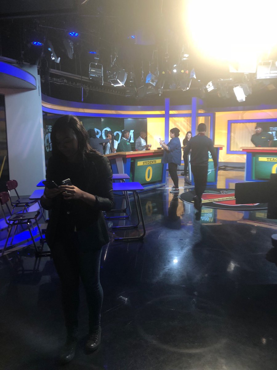 EscsCarpenter's tweet photo. Getting ready
⁦@SchoolEastside⁩  ⁦@theclasshroom⁩ https://t.co/DtOGvgtrbi