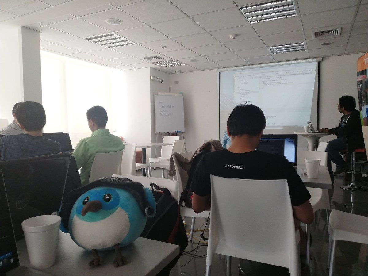 diegoveloper's tweet image. Ya estamos en el #FlutterStudyJam #3 , avanzando con el clon de whatsapp en @flutterio @FlutterPeru #Dash  @hacksyV