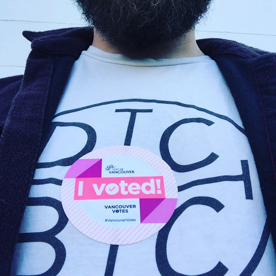 DoansCBC's tweet photo. Get out there and vote everyone!! Happy @bcbeerawards Day!! :):) #BCBeer #Doans #dcbd #vote #smiles #evanselfie #yeastvan #goodtimes #sunshine https://t.co/qoW4IQXXXu