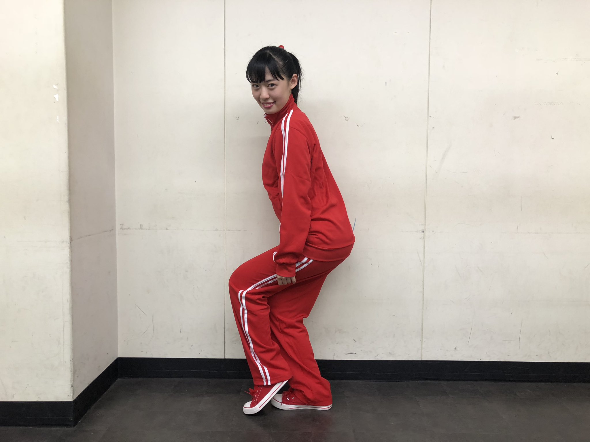 カジサック公式グッズ　ジャージとタオルセット カジサックグッズ第１弾の赤ジャージ