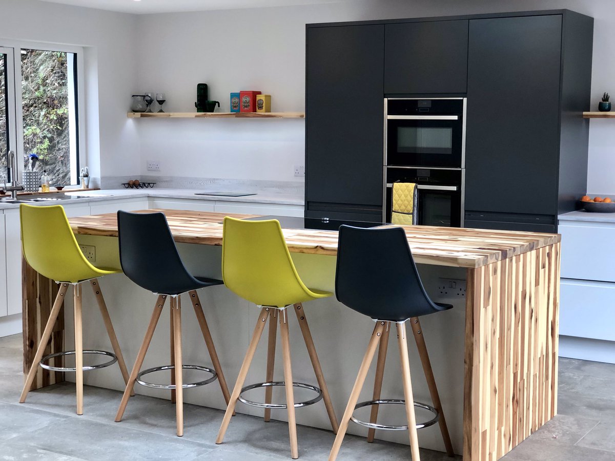 Beautiful new kitchens install #cornwall #kitchens 
duchydesigns.com