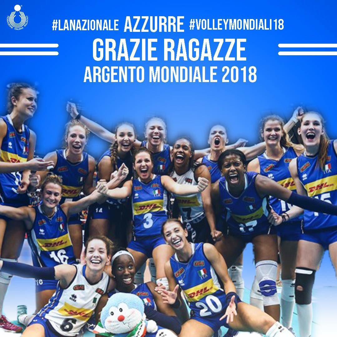 BentivogliMarco's tweet photo. Grazie ragazze, 
donne combattive, 
multietniche 
piene di energia e
grande spirito di squadra

L’Italia che ci piace! 
#LaNazionale 
#VolleyMondiali18 
#ItaliaSerbia #Lucchetta https://t.co/BGdRXDgp4Q