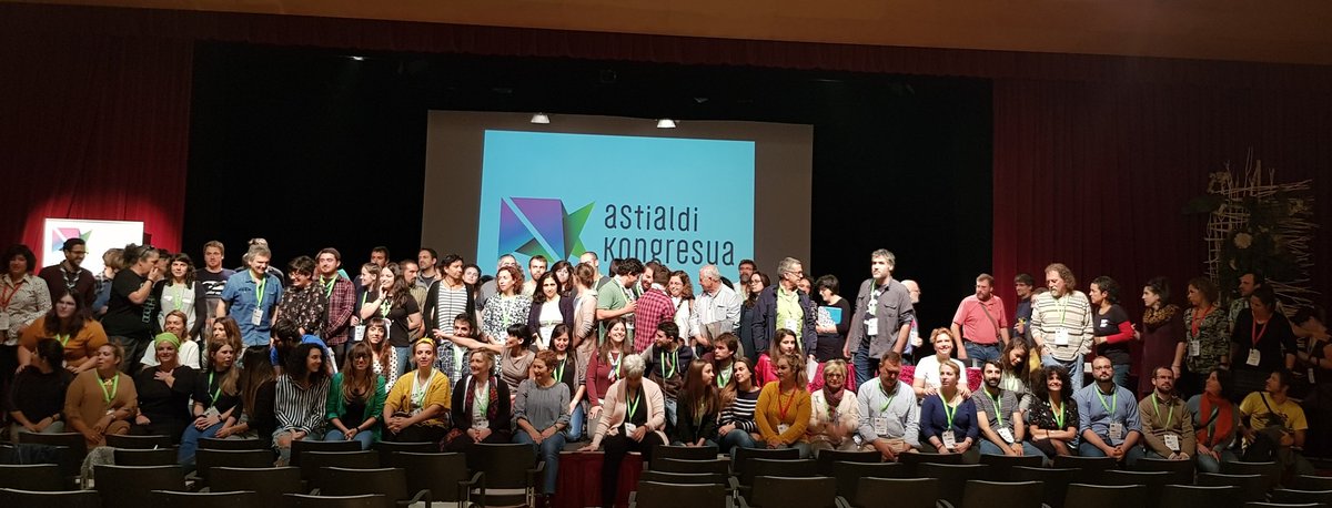SantiDominguezf's tweet photo. Finalizado 1er Congreso Internacional  educación en el tiempo libre con participación de nuestras escuelas de tiempo l. Insastifecho conclusiones y retos de futuro. Nos repetimos. Falta generar reflexión sistematizada.  @SalesianosSSM @AstialdiK @SalesianosSMX  @didaniaenred https://t.co/18l4ME6Z1u