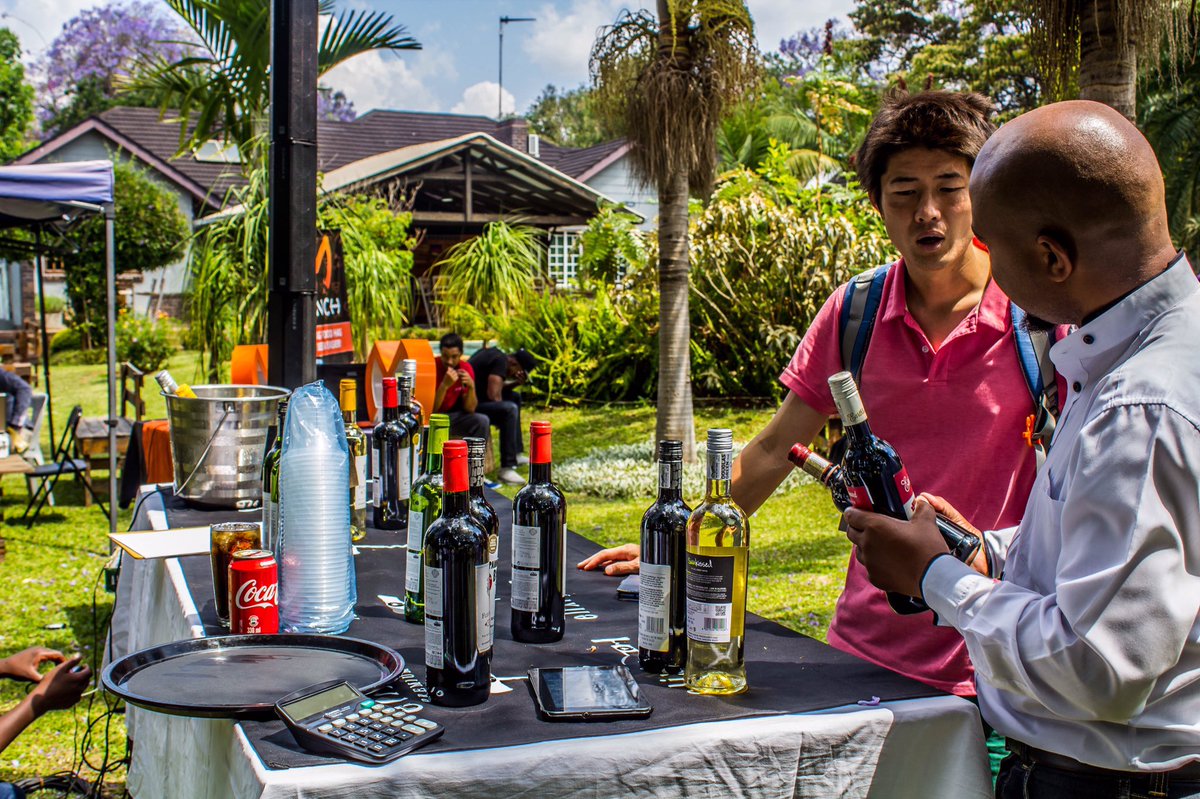elixirafrica's tweet photo. Are you at the Elixir Wine & Art Market?
TAG US! #ElixirMarket #eventsInHarare #HarareEvents #Twimbos https://t.co/xbNBKkaEHE