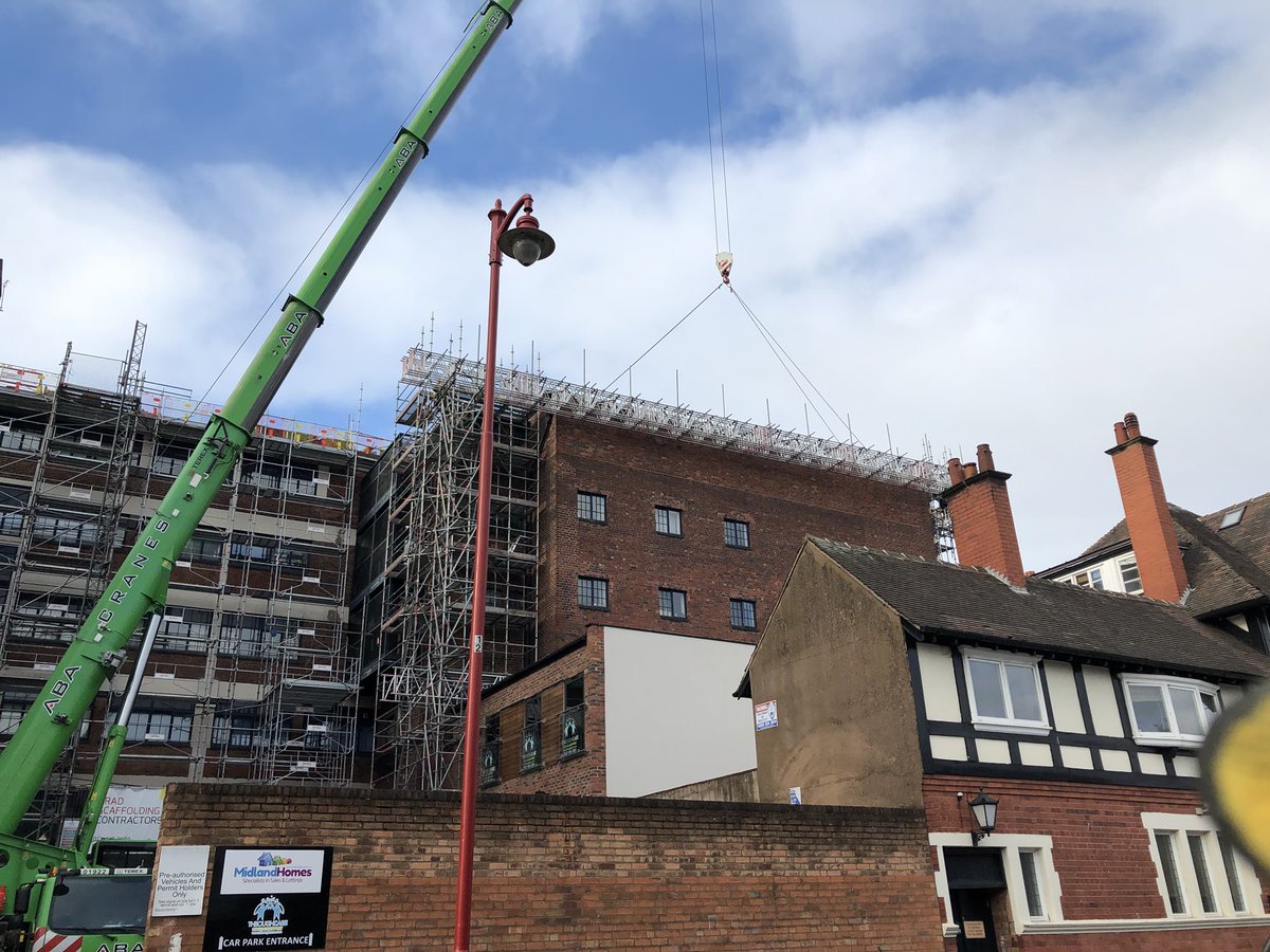 CheckettsGary's tweet photo. Rigged up and lifted into to place, well done to all the team at Trad Midlands for a successful day and a job well done #StayDifferent https://t.co/qIwt7oG8lq