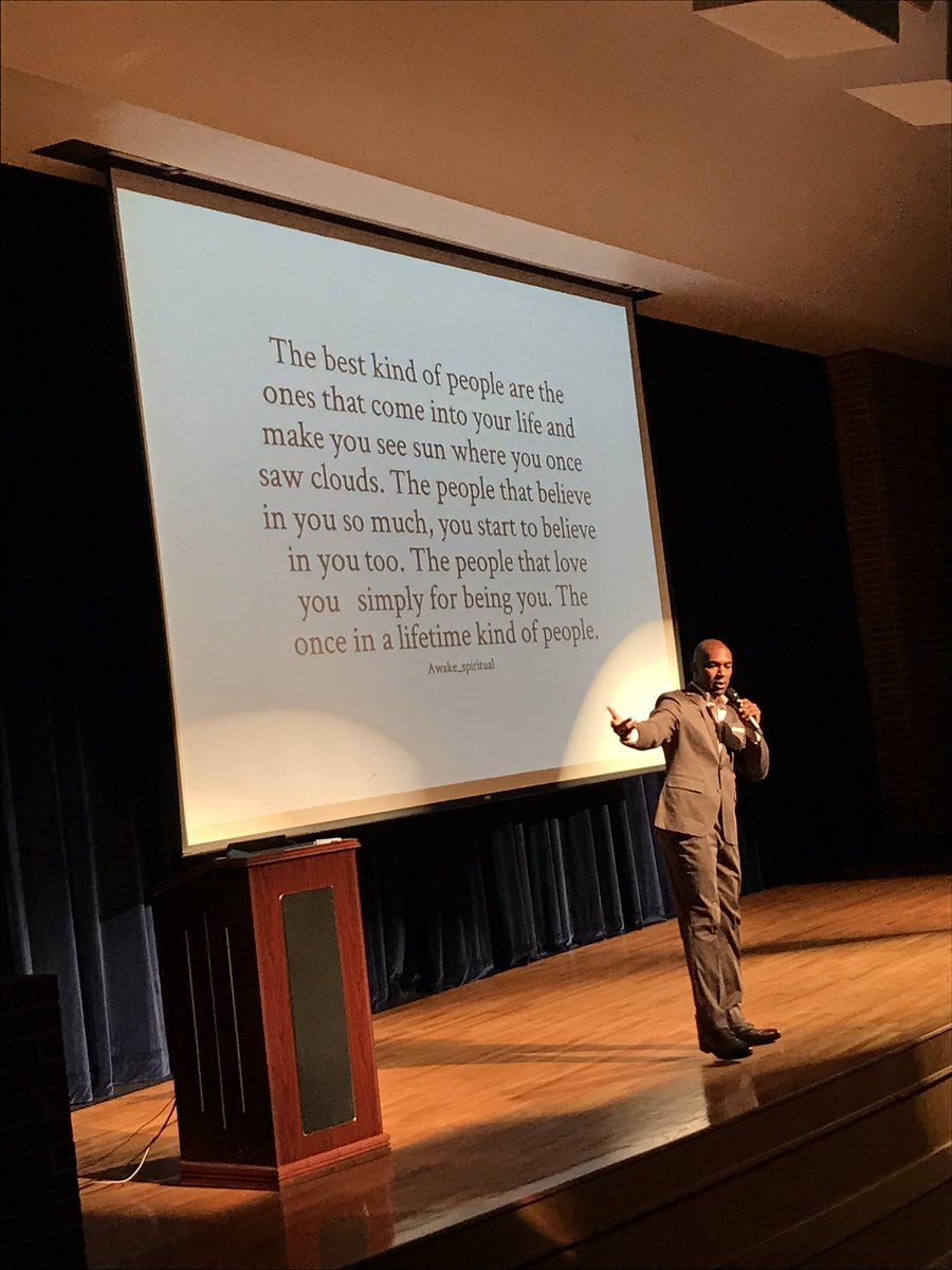 Mocha_Minds's tweet photo. When you think about the best teacher you had, it’s not because of the content they taught you but the relationship they had with you. -Ken Shelton @TCCA12 #TCCA18 #TCCAEvolve https://t.co/TFuP2pLZQU