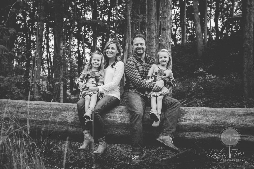 Smart, gorgeous and full of fun! These girls have a bright future ahead of them. But for now, lots tickles and cuddles with their family! 
#lanterntreephotography
#familypictures
#indyphotographer
#indianapolisfamilyphotographer
#indianapolisphotography
#picoftheday
#ltp