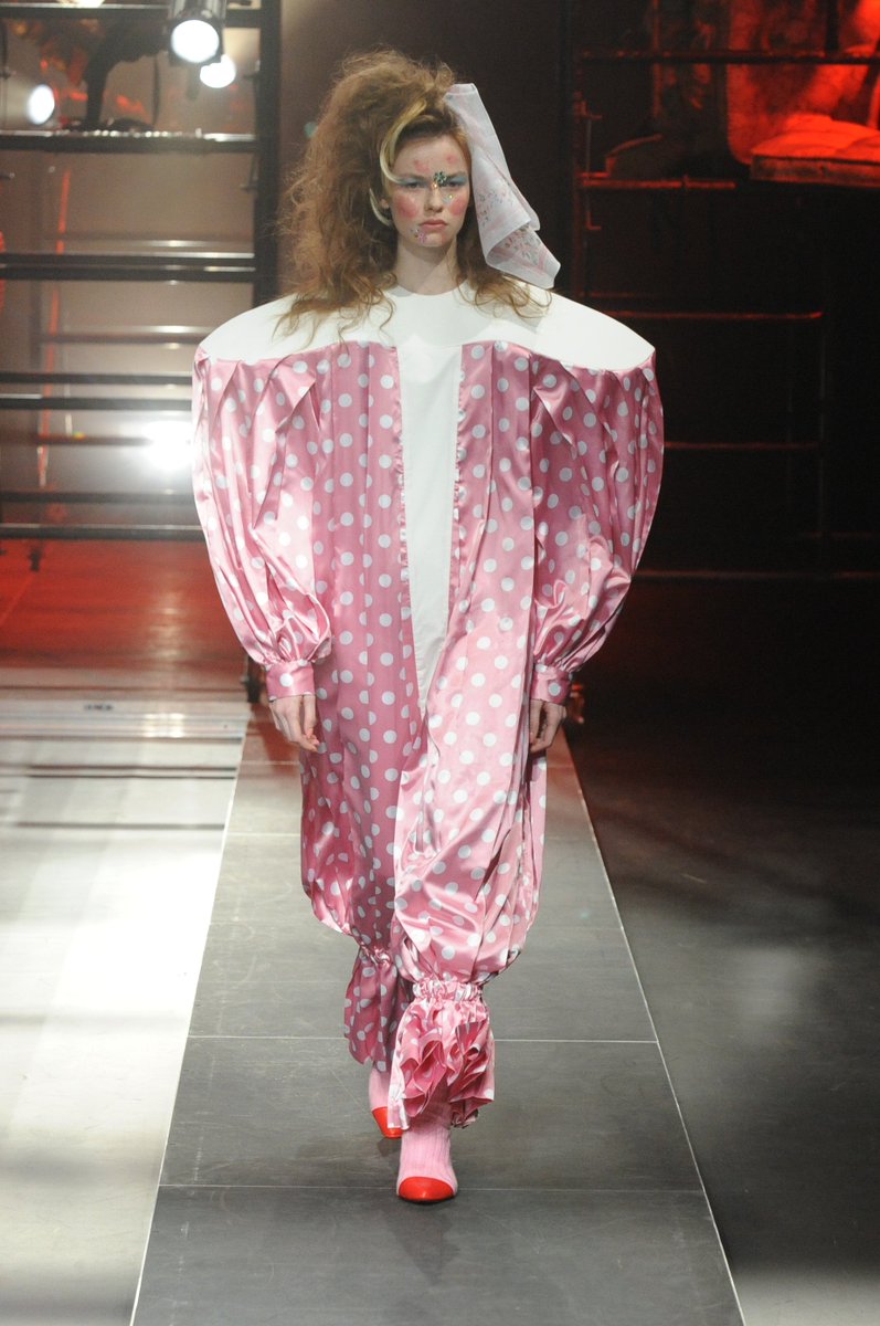 RakutenFWT's tweet photo. [ Information] #AmazonFWT Collection Report | JENNYFAX [JP] https://t.co/6L08GBWlx7  [EN] https://t.co/12kOAIz6Af  #AMFWT #fashionweek #ファッションウィーク #tokyo #東京 #2019SS #2019春夏 #JENNYFAX #ジェニーファックス https://t.co/p2ZK6RjQjO