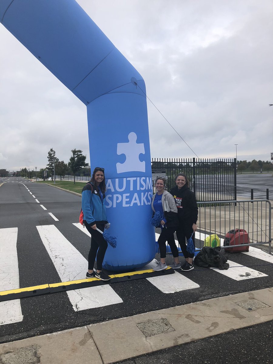 MsKKishbaugh's tweet photo. We walk for our students. 💙💙 @autismspeaks @DCIU https://t.co/MHKhvLMgN1