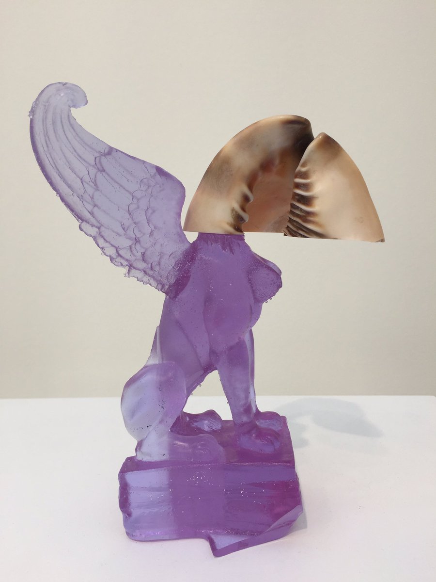 LiaCamel92's tweet photo. L’#ÉgypteAntique à la #FIAC2018 : un sphynx de #BenoitMaire et une pyramide de #RoyLichtenstein @GarconsOfficiel @antiquipop @scribeaccroupi @TiphaineAnna https://t.co/36r9l1s6KA
