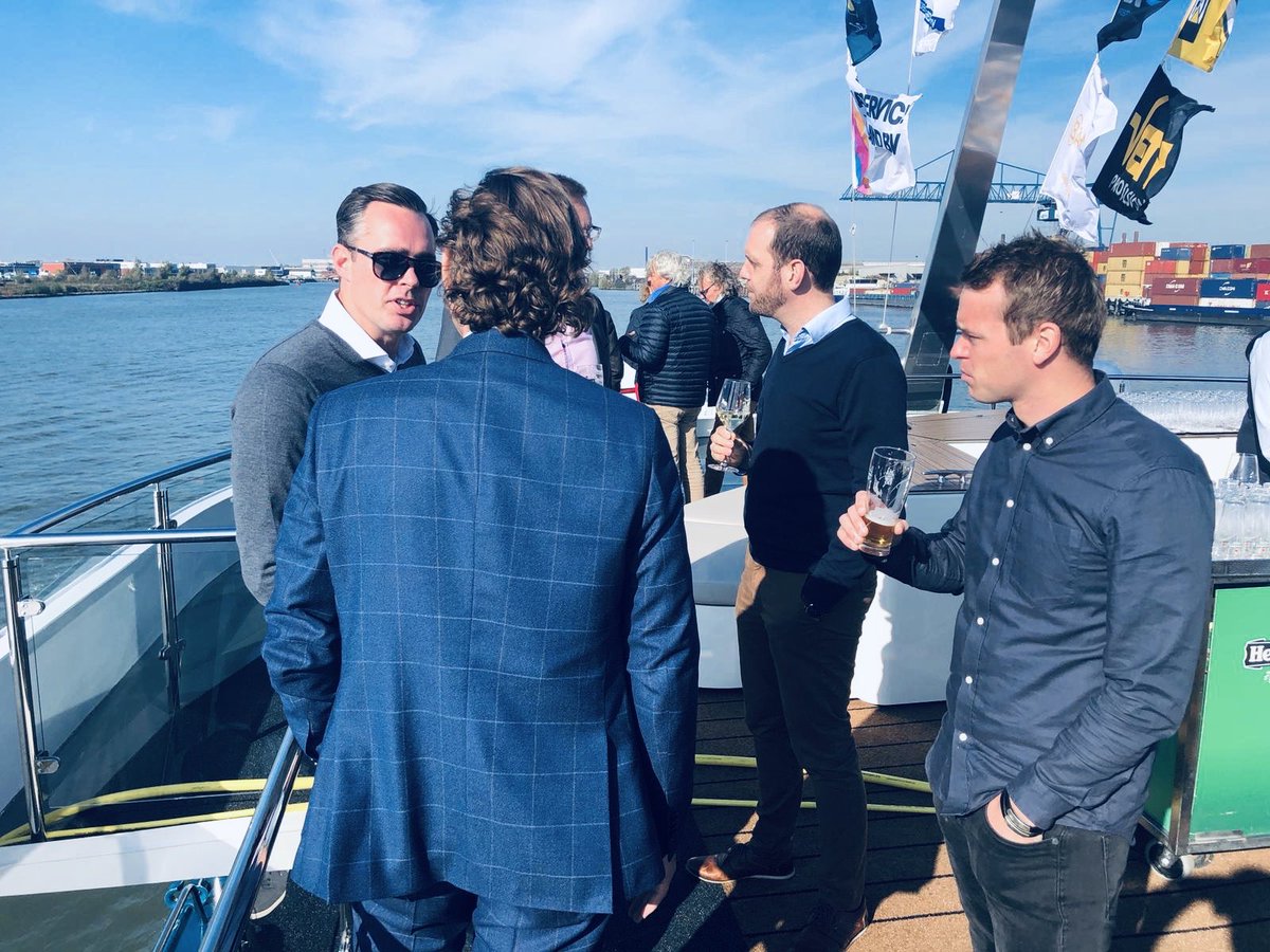 Shipping_Tech's tweet image. Het 2e schip is aangesloten op de blackbox van Shipping Technology. Gisteren met het ST team bij de opening van het schip William Wordsworth van Scylla AG. Mega dank voor het vertouwen Robert Reitsma en wat een geweldig schip! #bigdata #artificialintelligence #proud #50moretogo