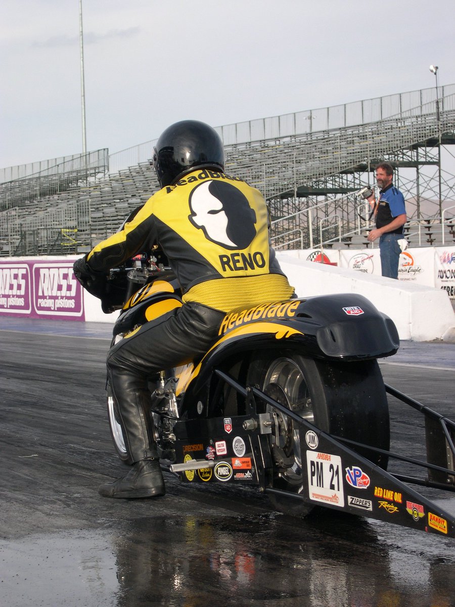HeadBlade's tweet photo. A little flash back to another rad sponsorship we did! #motorcycle #racing
.
.
.
.
#shavingproducts #mensstyle #style #menshealth #men #products #headshaver #razor #aftershave #bald #baldmen #baldisbetter #shavingproduct #headblade #headbladers #masculine #moto #motocross https://t.co/xLKNVnlz4Q