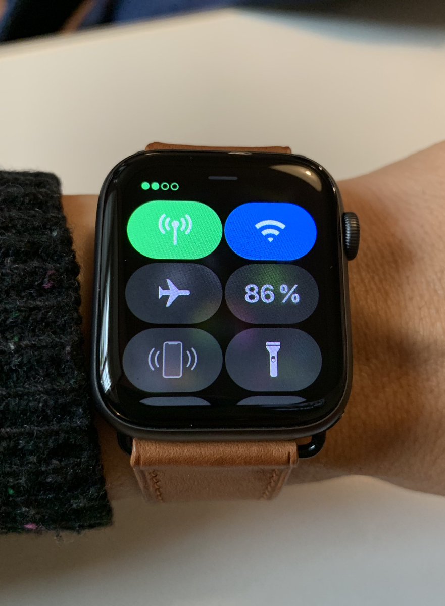 CrisNila's tweet image. Encantado con el servicio #OneNumber de @vodafone_es Tardasteis en activarlo pero merece la pena 😍 súper rápido y efectivo Gracias @Apple por crear esta maravilla #AppleWatchSeries4