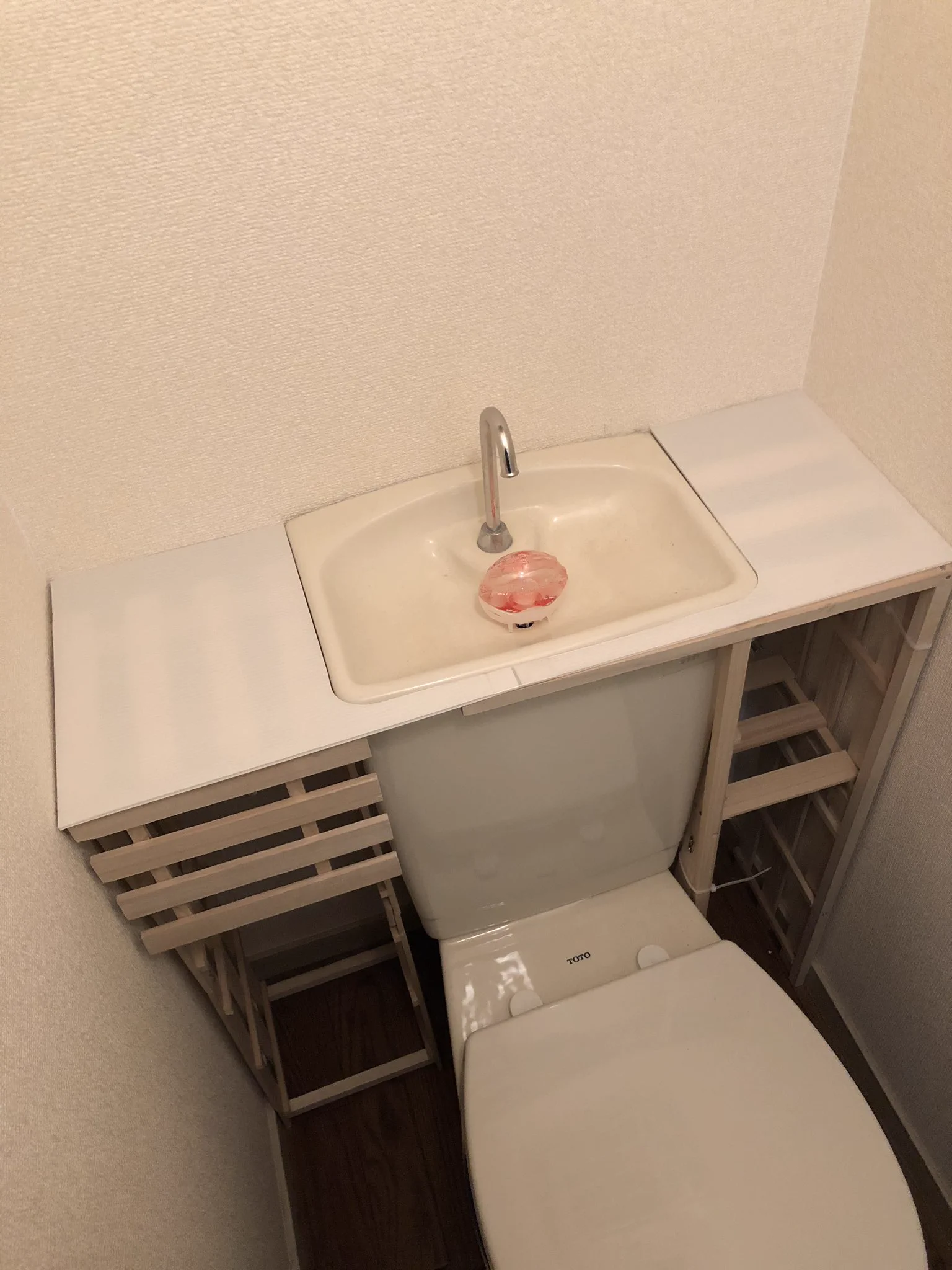 トイレをＤＩＹ！100均のアイテムでトイレをこんなにお洒落に出来るのですね！