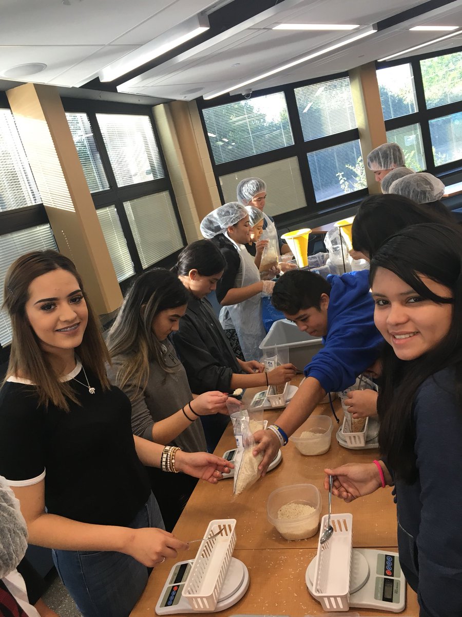 Make a Difference Day 2018! The ExcELLence Club is feeding children in the Philippines!