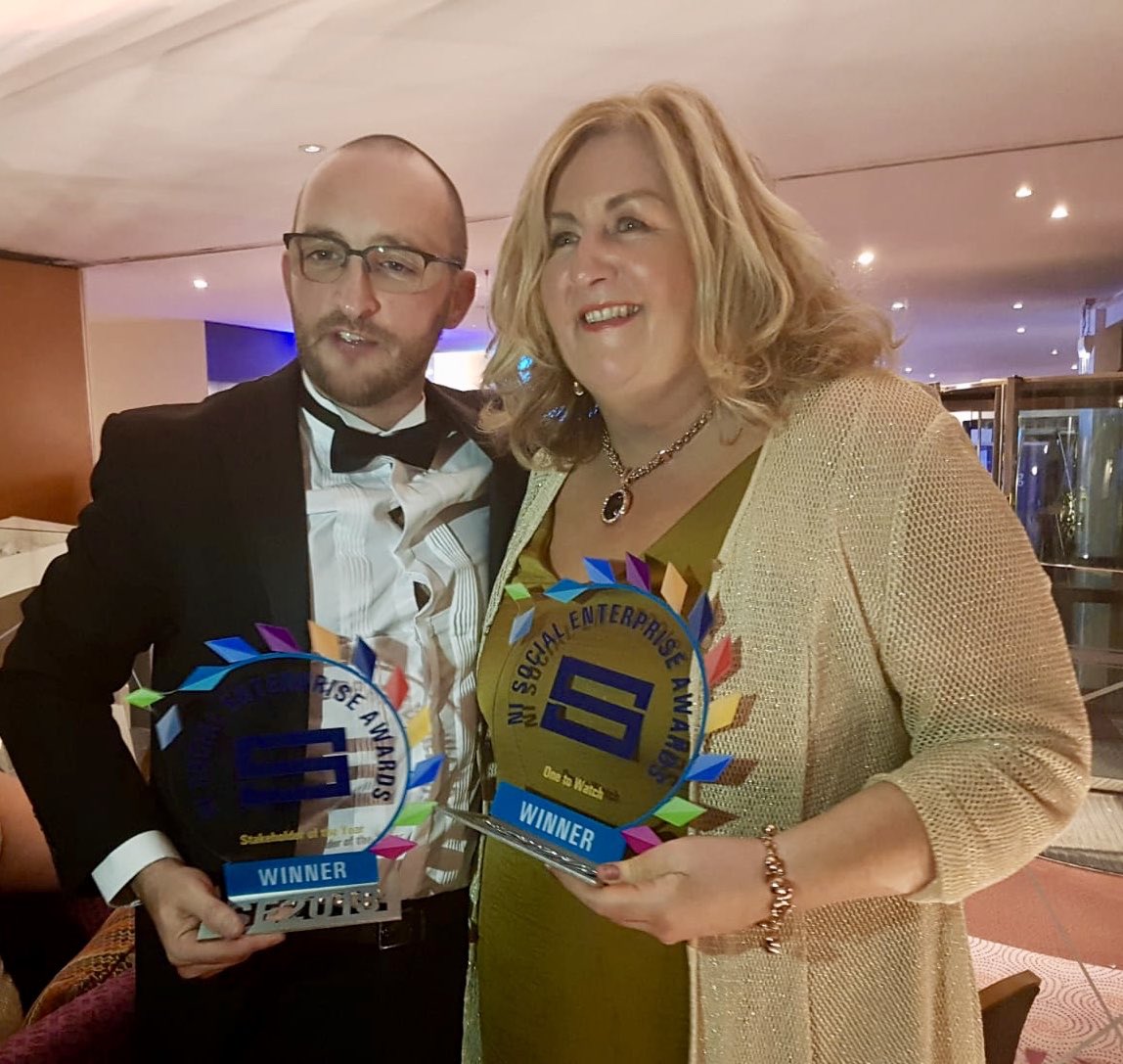 BolsterCom's tweet photo. Hereโs our fella Connor @nihecommunity enjoying the @socentni night and our lovely awards #stakeholderaward #Onetowatchaward https://t.co/cJjz2bHQNo