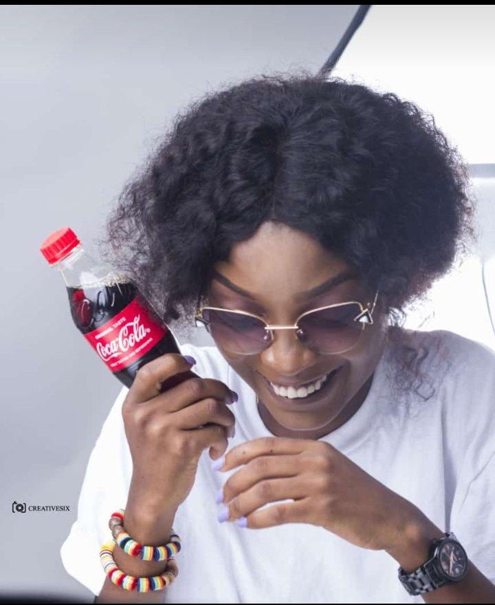 Abilityrex2's tweet image. #FUPREVSPTI wen a FUPRE student buys coke for a PTI girl..... Joy overload