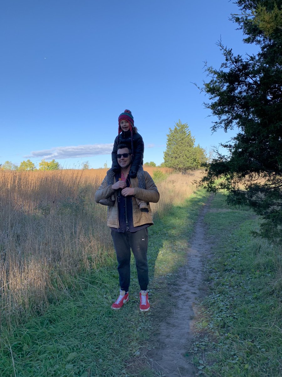 michael_healy23's tweet photo. Great morning for a fall hike. Love this weather. https://t.co/lAE0KSaQuN