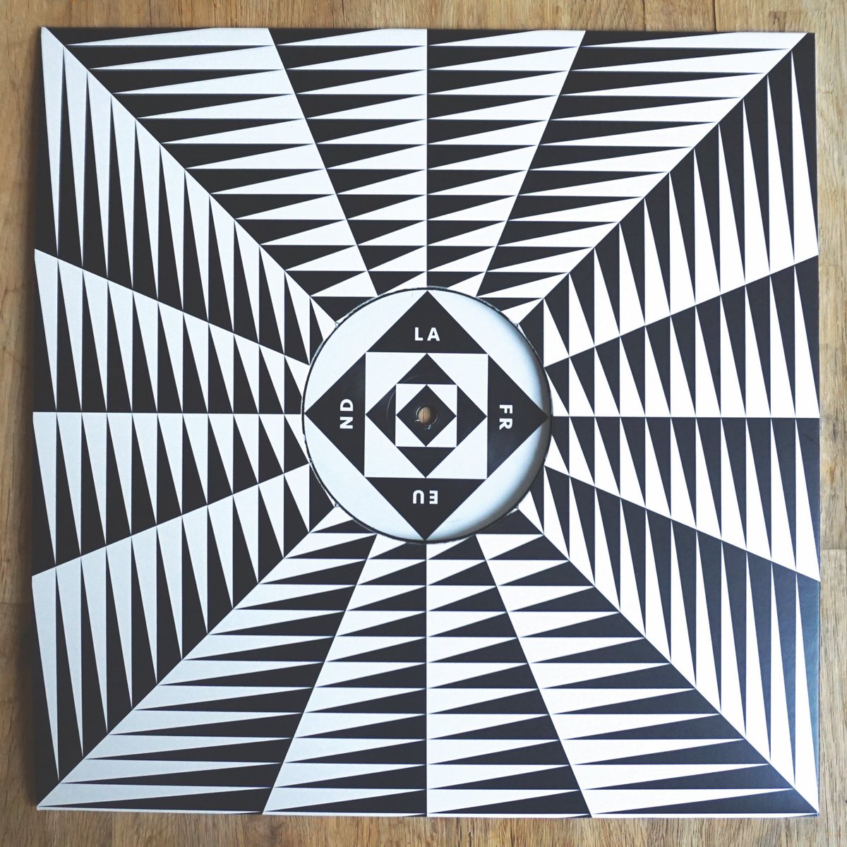 FUTURE EP 
Oct. 26th on Lafreund Rec. 
feat. <a href="/MAGHREBAN/">THE MAGHREBAN</a> &amp; <a href="/dukehugh/">Duke</a> remixes !