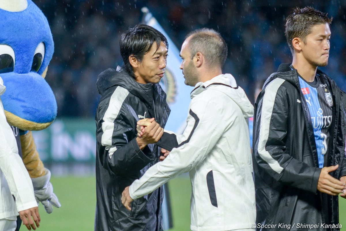 Twitter இல 中村憲剛 帰りの車中 14番 ちゃんとパパみてたか 息子 うーん イニエスタみてた 車内一同 車内爆笑 そのあと慌てて 息子 もちろんパパもみえてたよ 間接視野の中にいたのかな 俺 それも正解だ 息子よ イニエスタだ