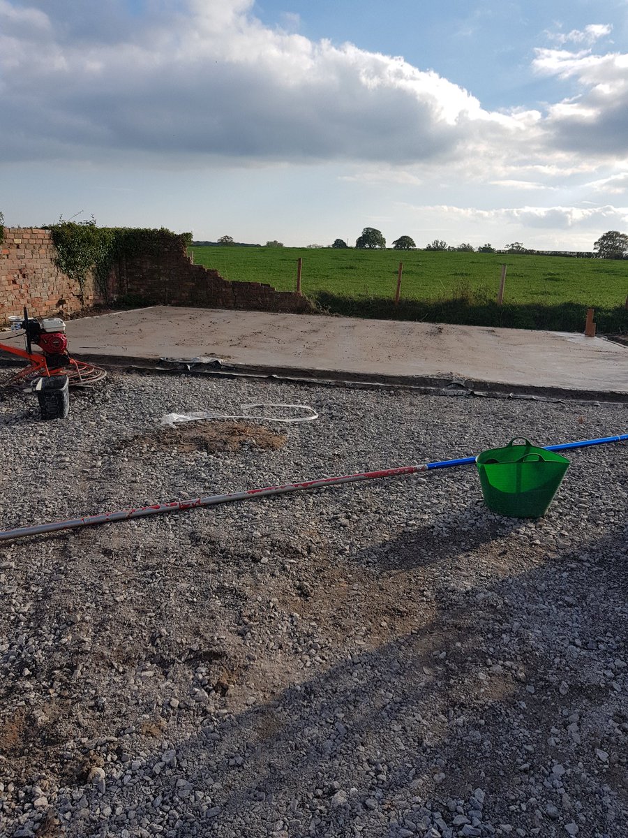 CarlPenrose's tweet photo. #Groundworks #Concrete #Powerfloat #Wrexham           Almost finished power floating this triple garage floor! Hopefully an hour or so? Fingers crossed🤞 then get the tools cleaned off 👍 https://t.co/dVpJ51syD9