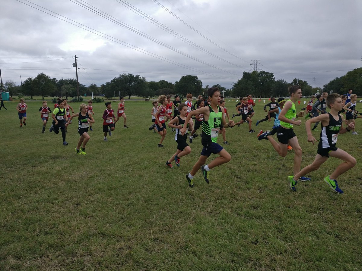 KealingXC's tweet image. Thanks to the Austin Speedsters for hosting a great meet today!  What a fun way to end the XC season. Go Hornets!
