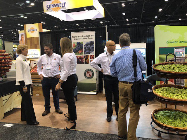 CathyB_PMA's tweet photo. Definitely one of my favorite times of year and thing to do: making the rounds on the @PMA #freshsummit Expo floor! #freshproduce https://t.co/qPASlIpf8p