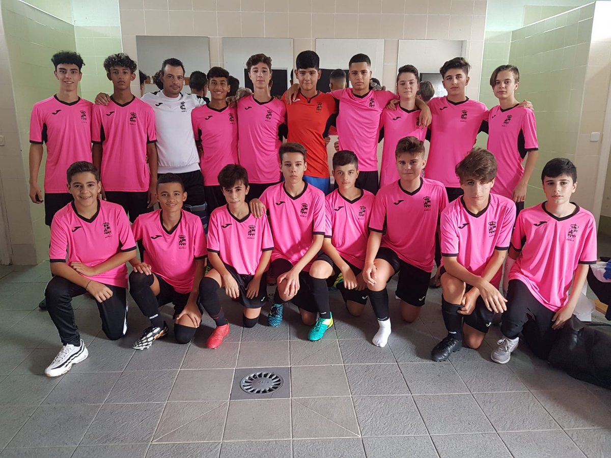 Nuestros equipos apoyando el día contra el cáncer.