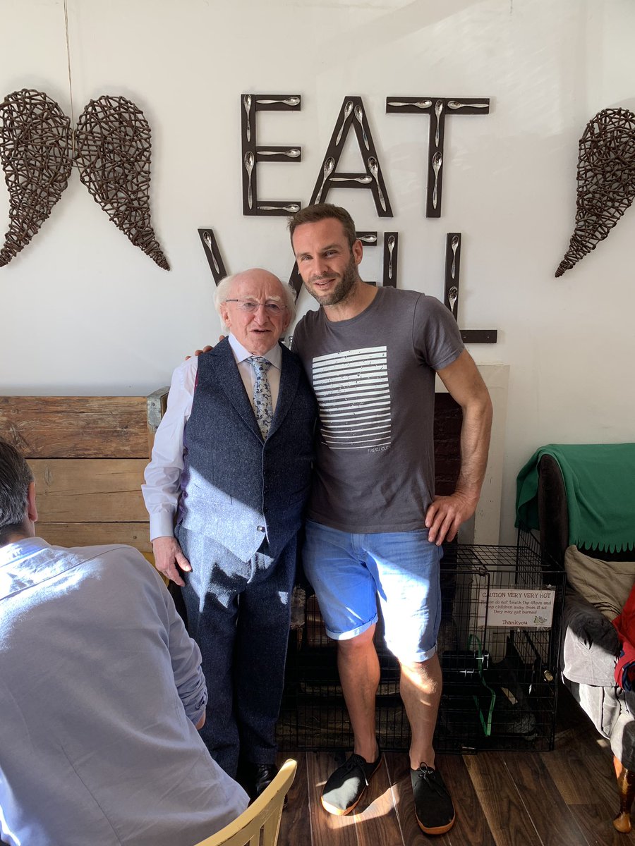 thehappypear's tweet photo. Really lovely to have the president of Ireland in for lunch @MichaelDHiggins thanks for stopping by 👍🏻😄💚
Nice to see you as always @SimonHarrisTD https://t.co/n1TTlAhyL1