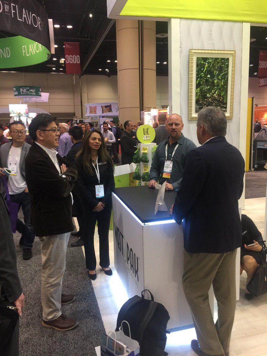 WestPak_Avocado's tweet photo. Goood morning #FreshSummit we are ready for you @ booth #3653!! https://t.co/nKcDWZAiyW