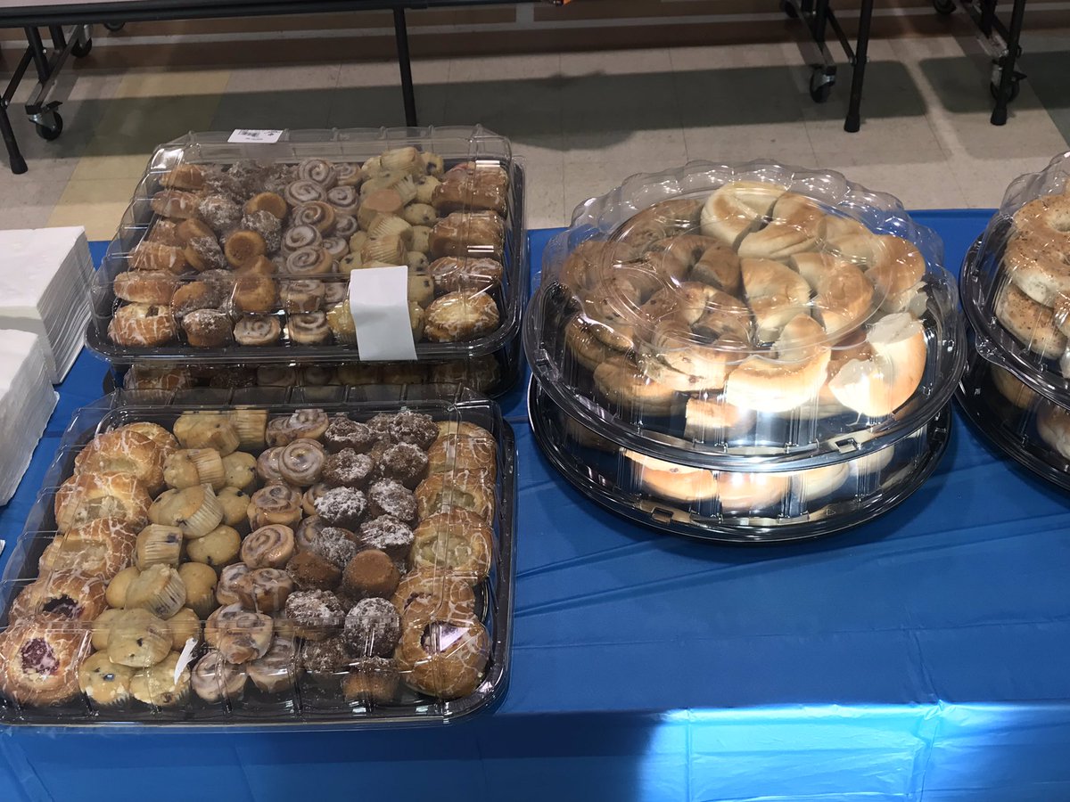 WeAreSBTA's tweet photo. SBCUSD ILC ready for a day of learning! We have tasty treats, awesome presenters, and The Standard disability insurance! #WeAreSBTA #CTAIPD https://t.co/wFy2WP3b4w