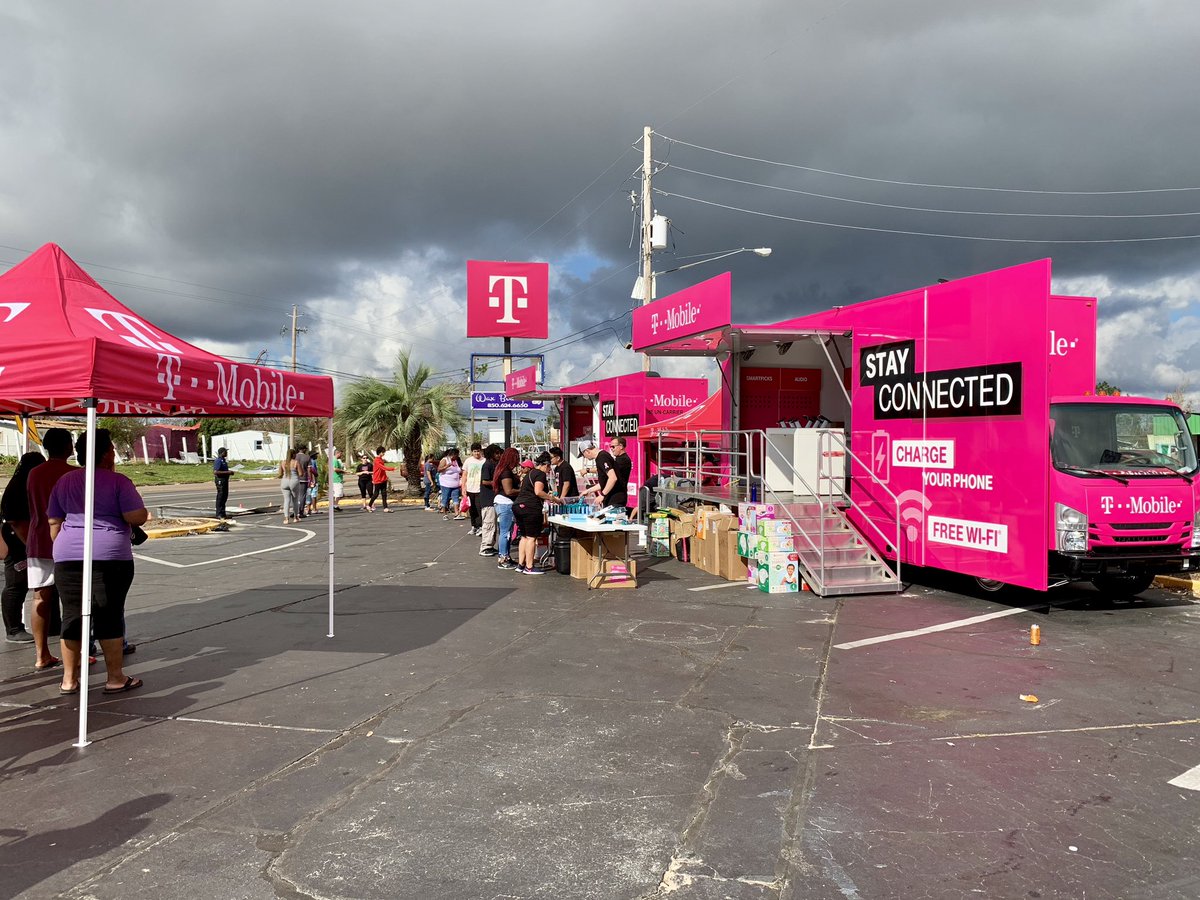 JonFreier's tweet image. We don’t let an obliterated store stop us from serving the hard-hit Florida Panhandle. We set up shop in the parking lot instead! @TMobile is providing a free phone and free service to any resident in need this weekend, @TMobile customer or not.