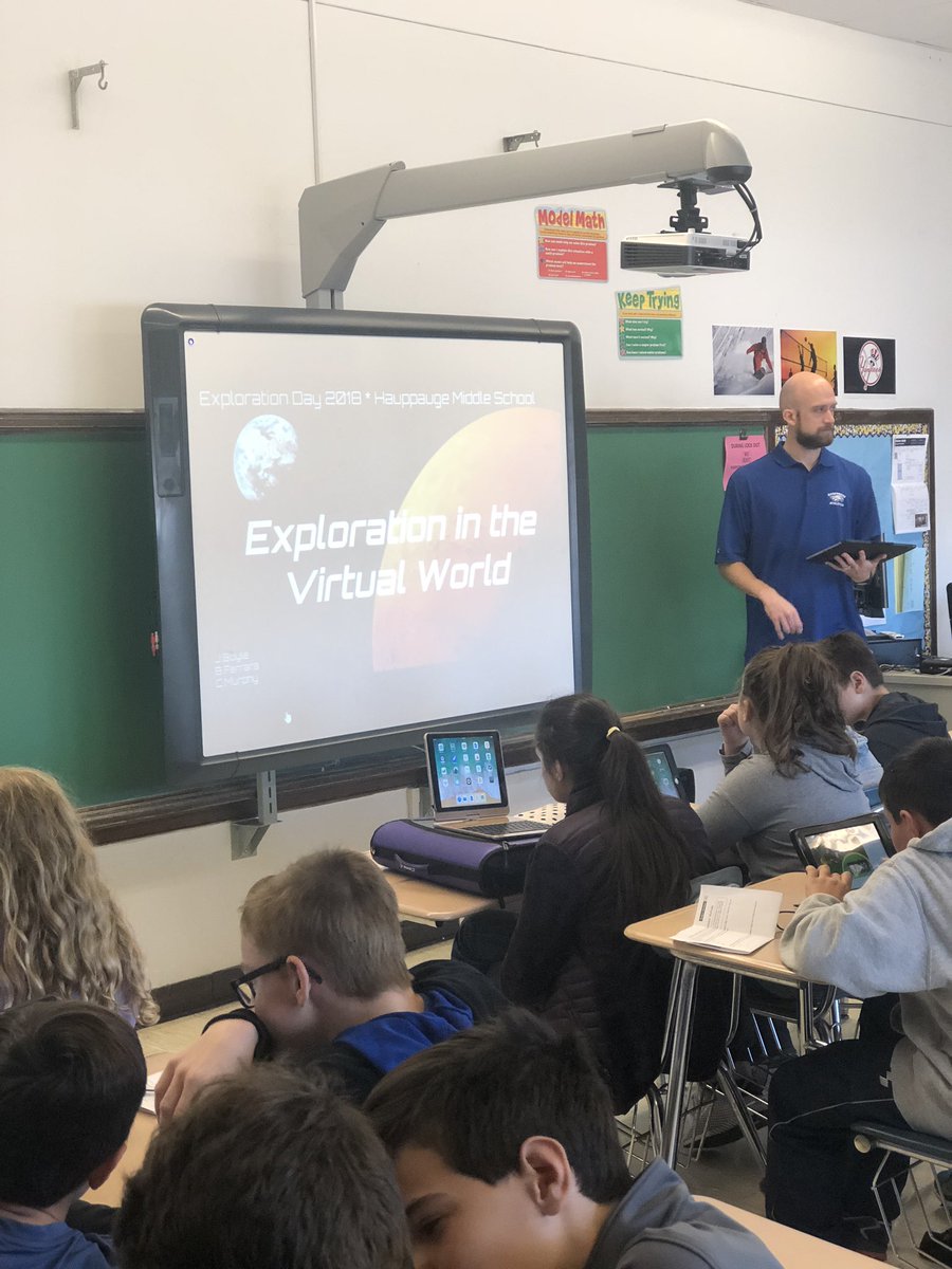 dmurph88's tweet image. #Explorationday at Hauppauge MS - great job @Gordond1117 putting together this awesome experience for students 👍 🚣‍♀️ 🚢 🚶 ✈️ @OHara_HPS @HPS_Eagles @HauppaugeMS @FerraraRobotics