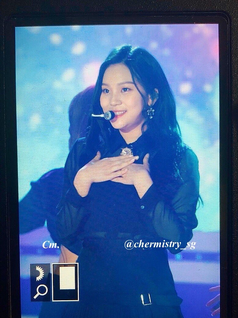 chermistry_sg's tweet photo. 181020 BOF 여자친구 엄지

#여자친구 #엄지 #GFRIEND #UMJI https://t.co/yu4v8PHdf6