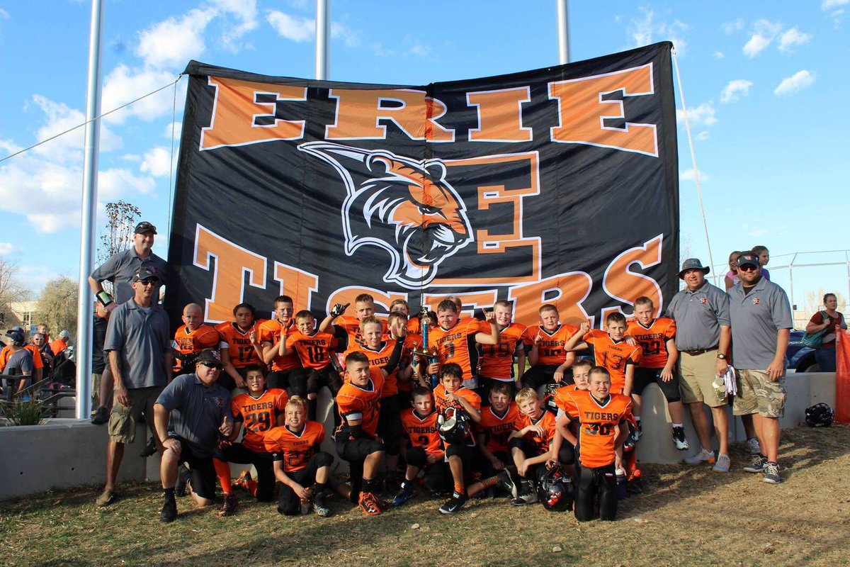 ErieTigersFB's tweet photo. Some future Tigers are competing today in the playoffs! Best of luck to all the Erie youth teams involved. Go represent our community today. @erieyouthfb #TheFutureIsBright https://t.co/aF7lJSdofZ