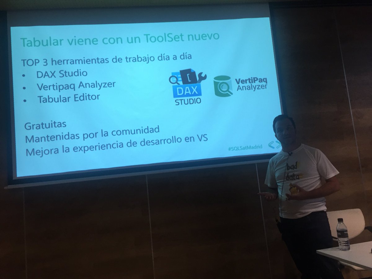 ambynet's tweet image. Vaya pedazo de sesión espectacular nos está regalando @rpertusa en #SQLSatMadrid sobre #TabularModel vs #MultidimensionalModel 👏😁👏
