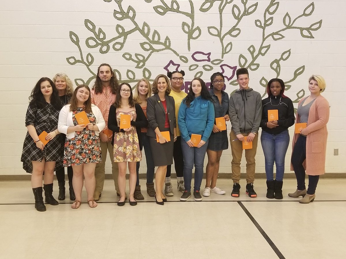 DoctorHurd's tweet photo. Had a great time in Richmond at the Peter Paul Dev. Ctr. with our #Bearcats. We read our poetry for a full crowd at #theoriginproject kickoffand met the Governor's wife Pamela Northam, @FirstLadyVA @adrianatrigiani @BristolSuper @VHSPrincipal @HuffmanJM @BearcatAP https://t.co/T4Jbcb8xXT