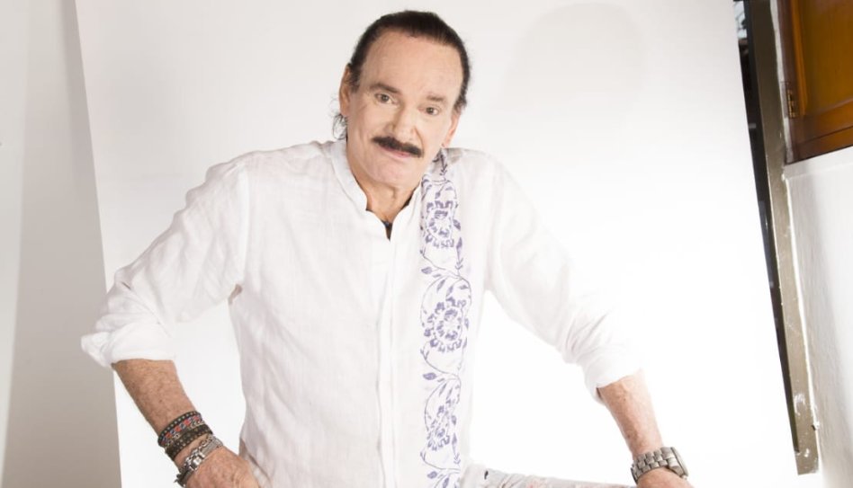 El señor Bazil es el dueño de la casilla 19 en #LosDurísimos con #LluviaCaeDeMisOjos conduce <a href="/ricardoelryr/">Ricardo Ramirez ®️&®️</a> 
tropicanafm.com/bogota/webcam